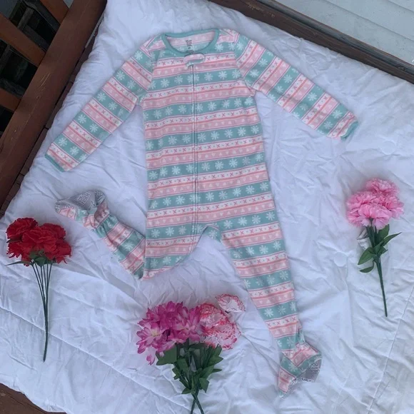 Bundle 4 pieces pajamas girls size 4 T - Picture 4 of 11